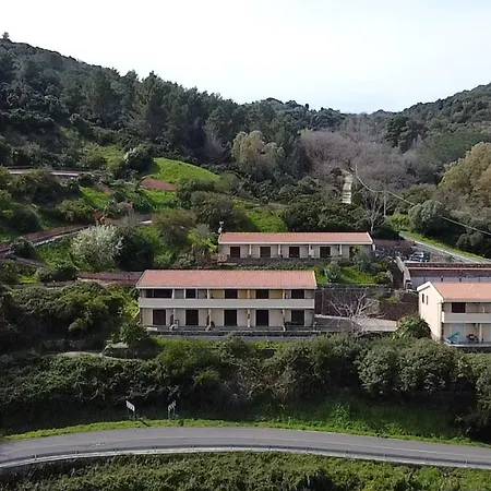 Castelsardo San Giovanni Vista Mare Con Piscina Tergu